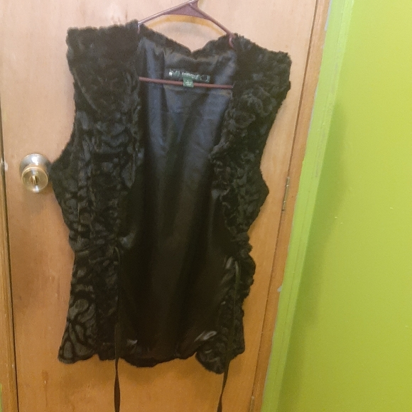 Damselle Other - Black Furry Vest  Damselle Size: Large